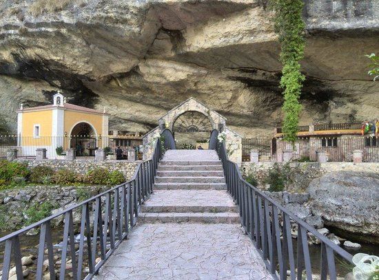 Santuario de la Virgen de la Cueva