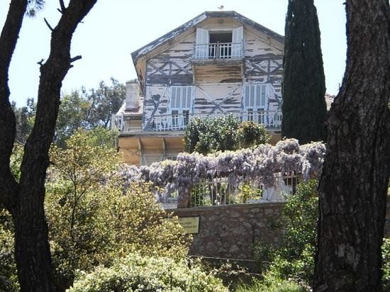 Huseyin Rahmi Gurpinar Museum