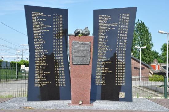 Harmelen Train Disaster Monument