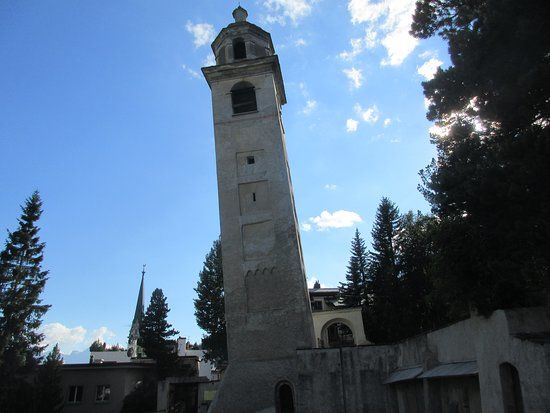Schiefer Turm von St. Moritz