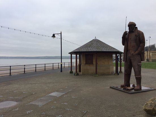 A High Tide in Short Wellies