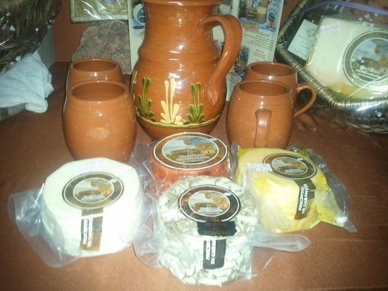 Quesería Artesanal Quesos Valverde y Castillo de Peñarroya