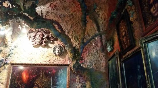 Galeria sztuki Magiczna Jaskinia