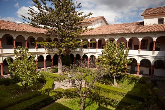 Museo Y Catacumbas Del Convento De San Francisco De Asis
