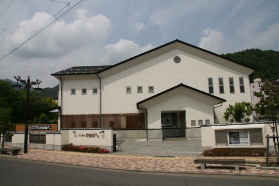 Nishizawa Museum of Piggy Banks