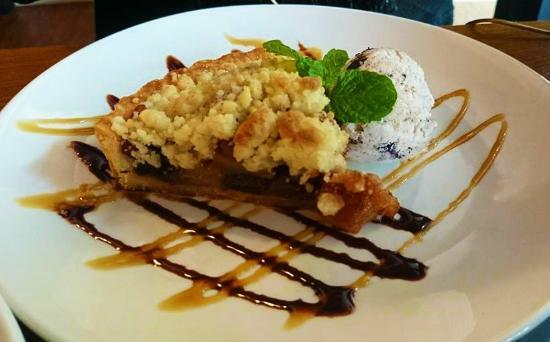 Cat & Giraffe Restaurant and Cafe