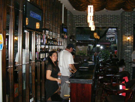 American BBQ Sportsbar and Grill