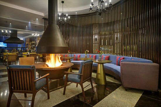 Aira Sapa Restaurant & Bar