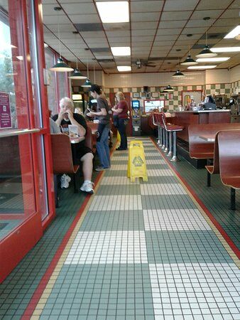 Huddle House