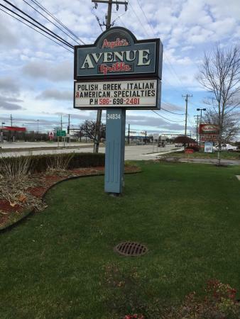 Angelo's Avenue Grille