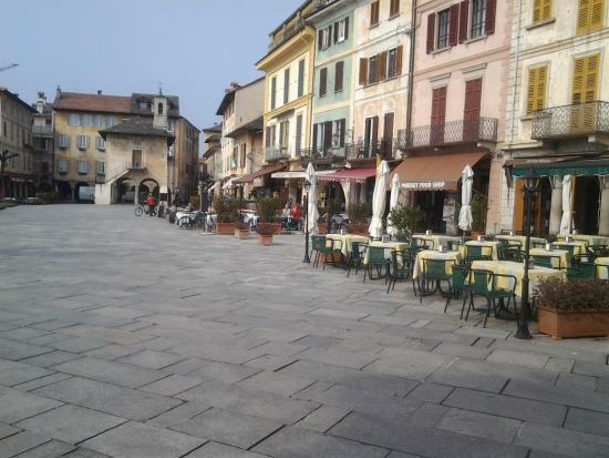 La Piazzetta Snc Di Tommaso Fortina E C