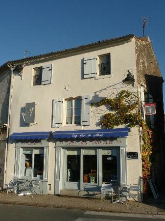 CAFE COUR du MIRACLE