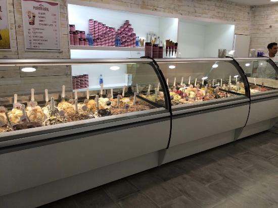 Heladería Puerta Real Bailén