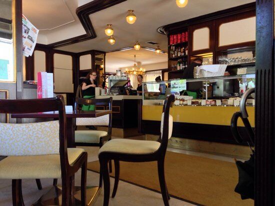 Clementine Cafe-Patisserie