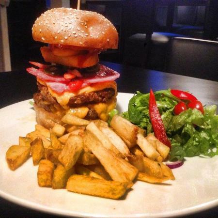 Scott's Restaurant & Bar