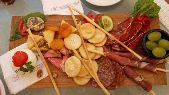 The Wignacourt Cafe & Wine Garden