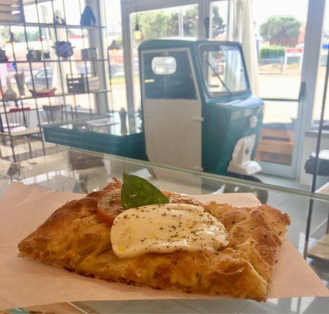 Pizzeria da Corrado on the Road