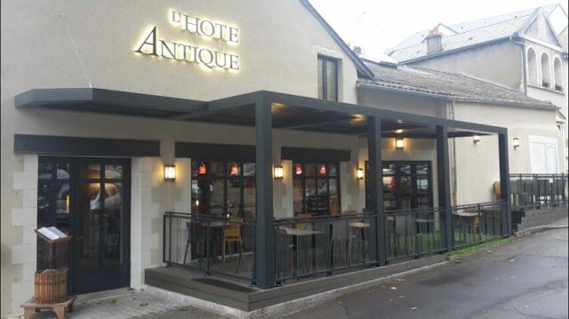 L'hote Antique