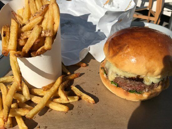 Le Camion Qui Fabrique