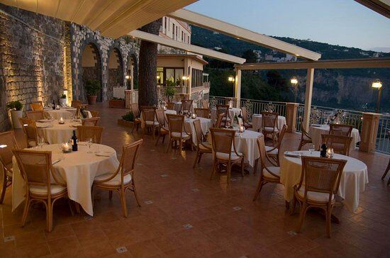 Ristorante di Sole di Luna