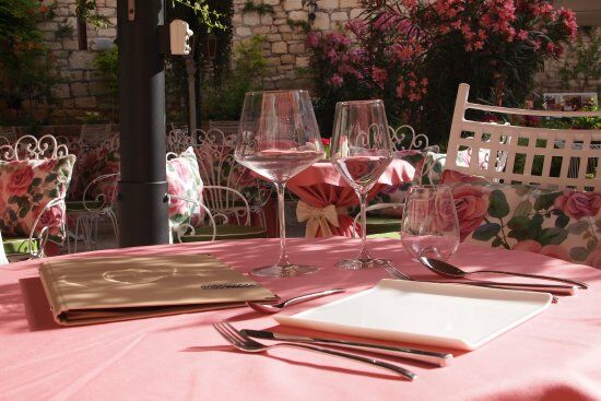 Restaurant Life Palace