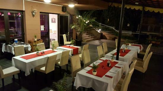 Dante Terasz Etterem