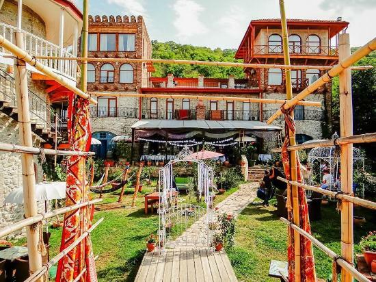 Chateau Mere Restaurant