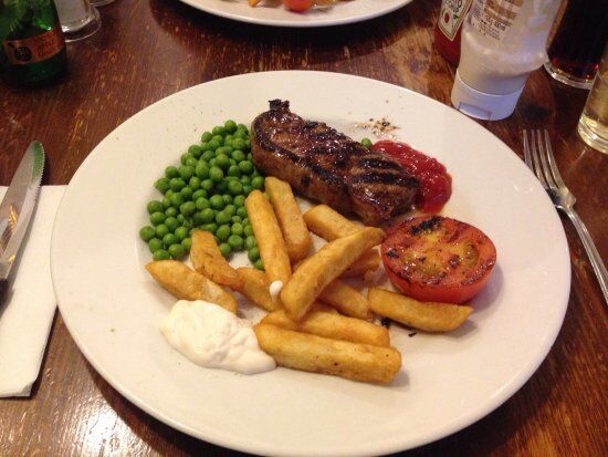 Lamb Hotel Bar and Restaurant