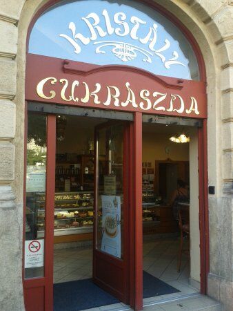 Kristály cukrászda