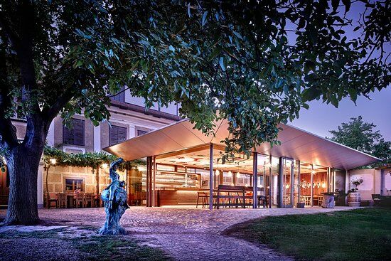 Weingut & Heuriger Hermenegild Mang