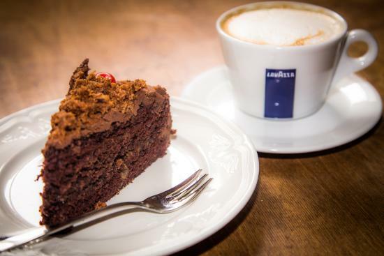 Rauda Kaffihusid Cafe & Bistro