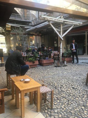 Hazzo Pulo Tea Garden