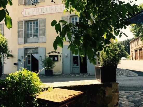 Au Prieure