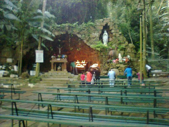 Gruta Nossa Senhora de Lourdes