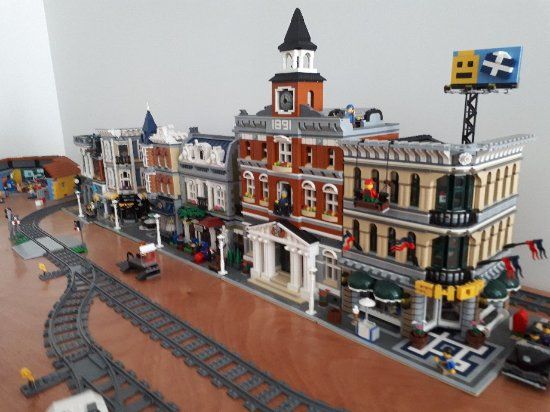 Spikes Bricks And Models