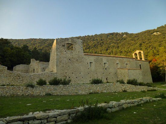 Monestir de Sant Llorenc del Mont