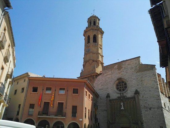 Iglesia de Sant Jaume y Campanario