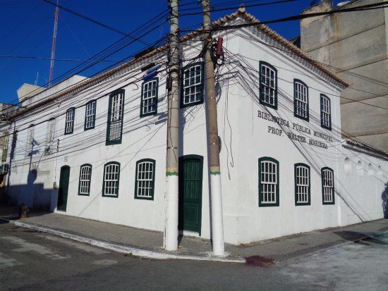 Biblioteca Pública Municipal Professor Walter Nogueira