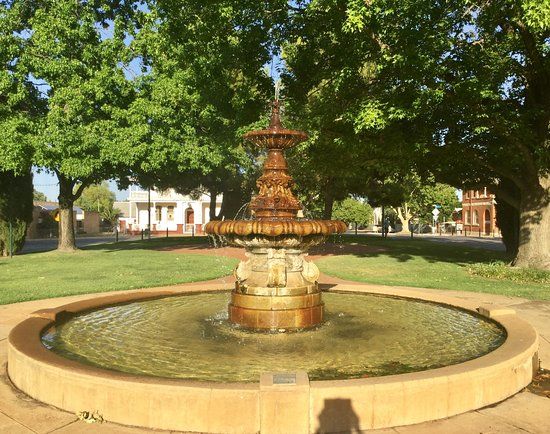 The Royal Doulton Hankinson Memorial Fountain