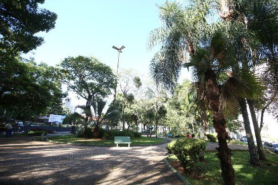 Praça Emilio Zandavalli