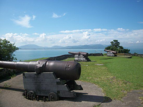 Santa Cruz de Anhatomirim Fortress