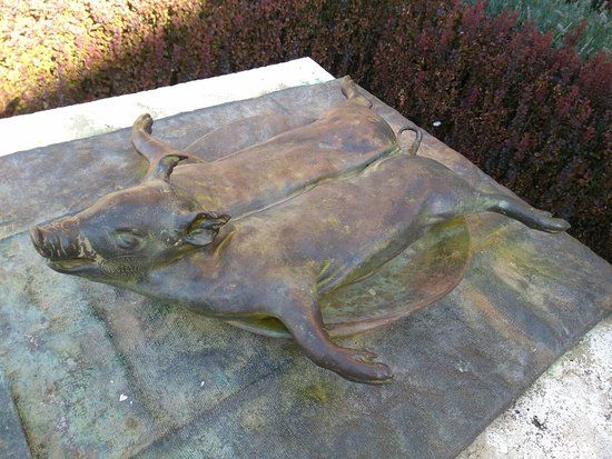 Monumento al Cochinillo