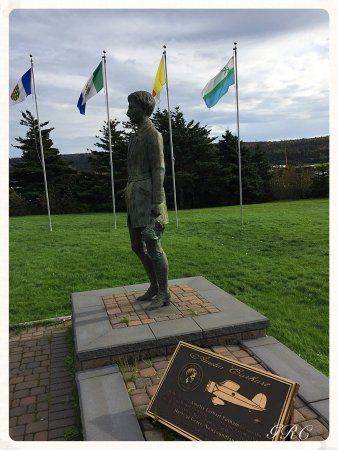 Amelia Earhart Statue