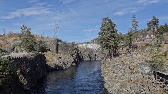 Tinnfossen Waterfall