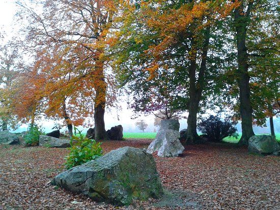 Mégalithiques du Champ des Roches