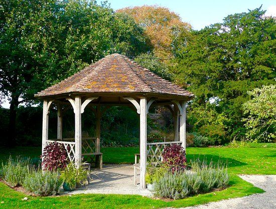 The Walled Garden Moreton