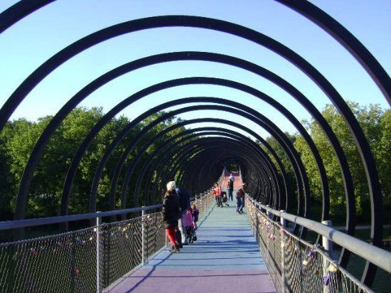 Slinky Springs to Fame