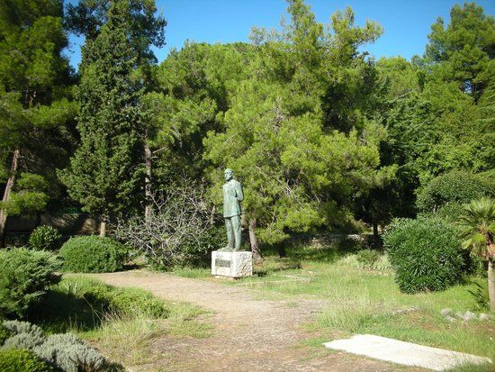 Monumento ad Ambroz Haracic