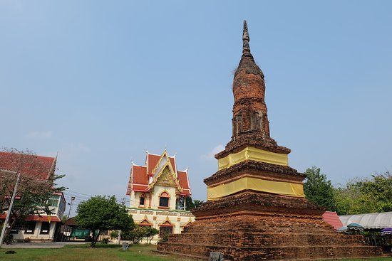 Chedi Yot Thong Temple