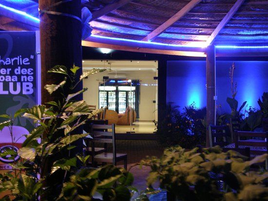 Oasis Lounge Bar and Restaurant